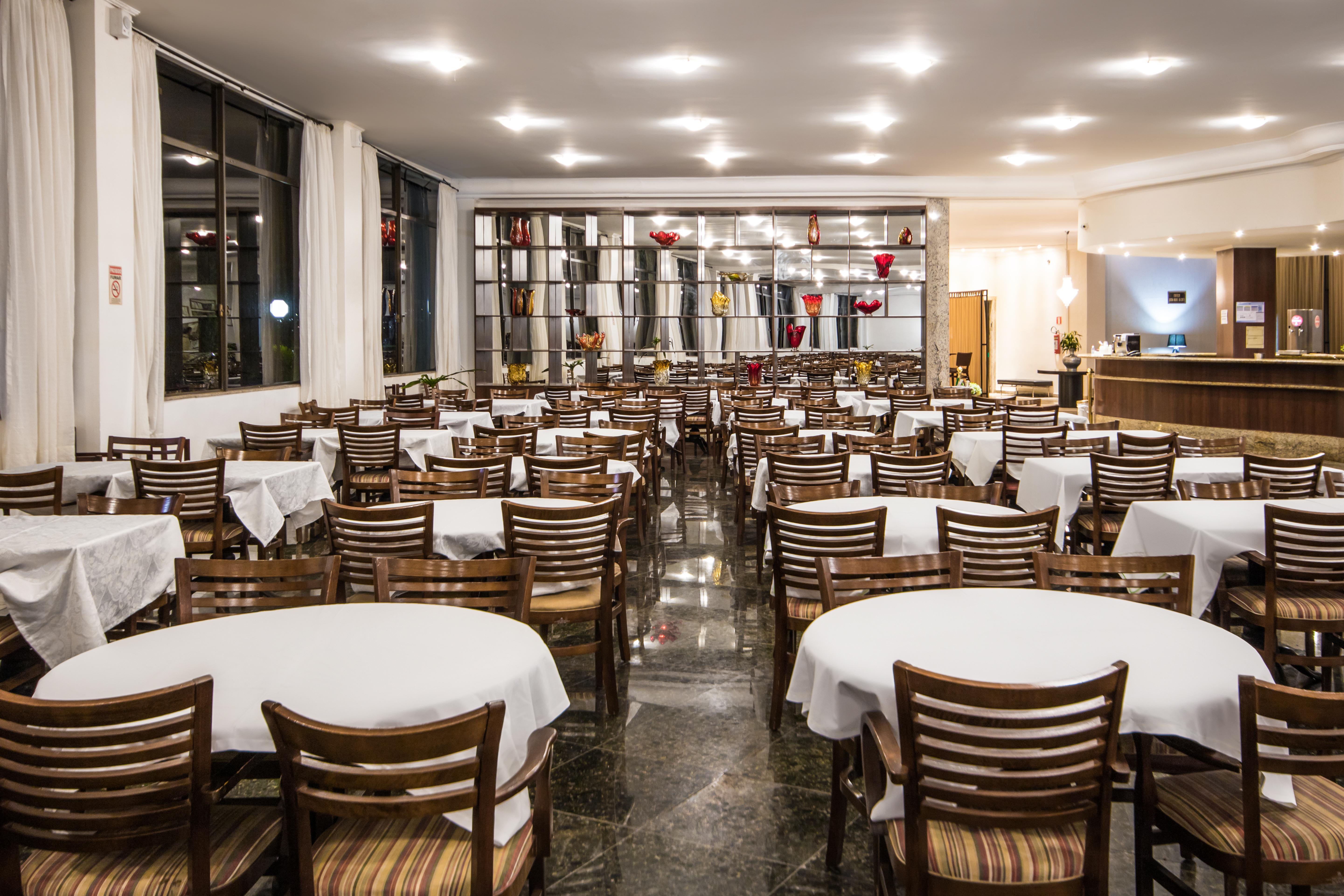 Hotel Golden Park All Inclusive Pocos De Caldas By Nacional Inn Экстерьер фото The dining room