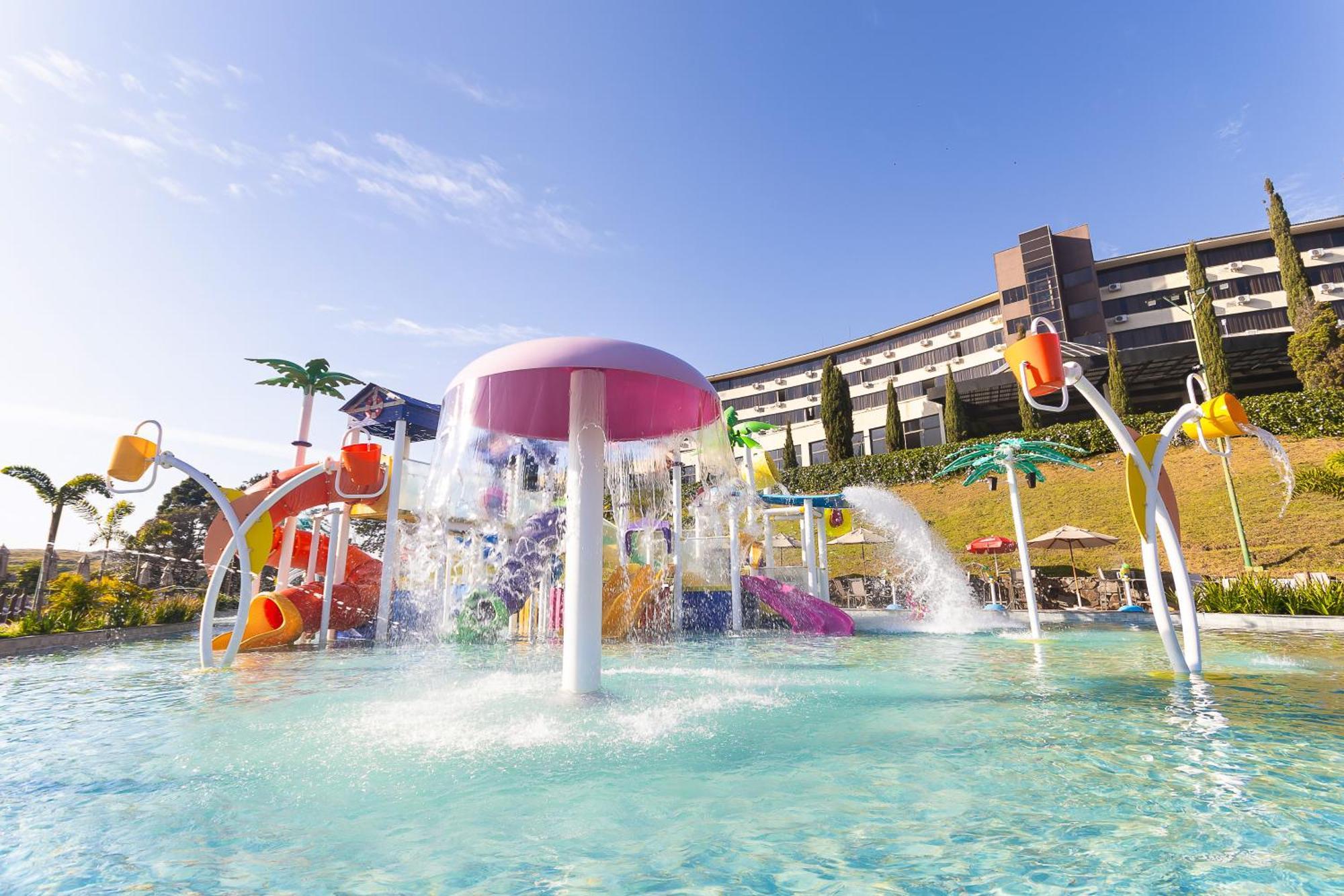 Hotel Golden Park All Inclusive Pocos De Caldas By Nacional Inn Экстерьер фото The water park at the hotel