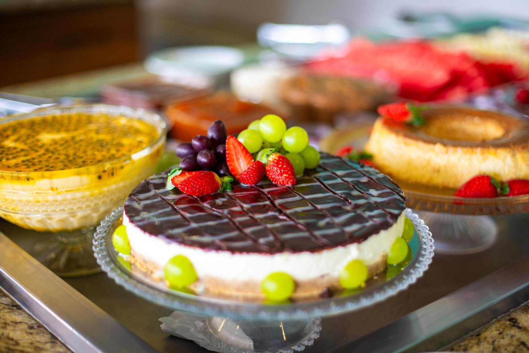 Hotel Golden Park All Inclusive Pocos De Caldas By Nacional Inn Экстерьер фото A fruit tart