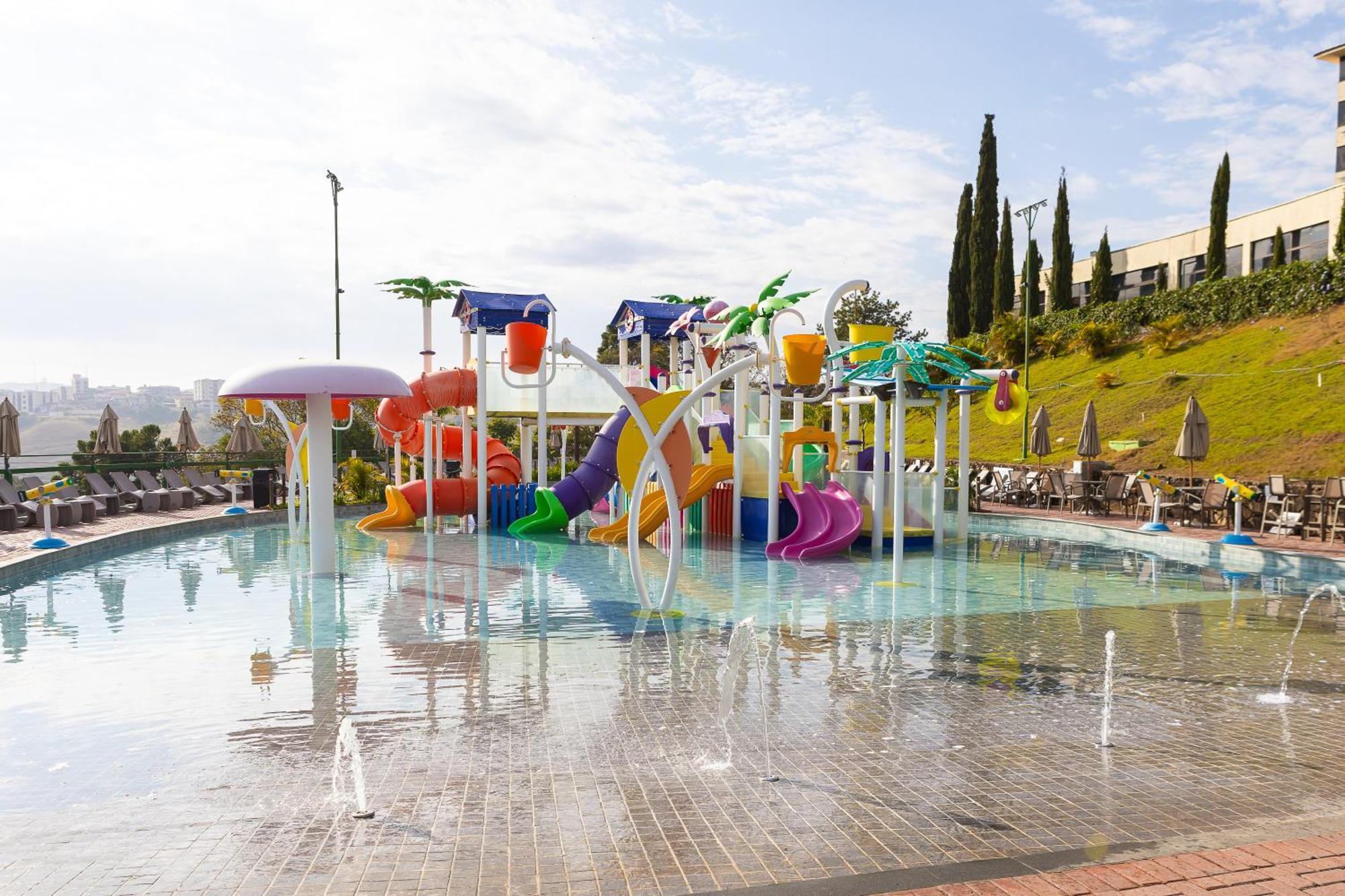 Hotel Golden Park All Inclusive Pocos De Caldas By Nacional Inn Экстерьер фото Water park