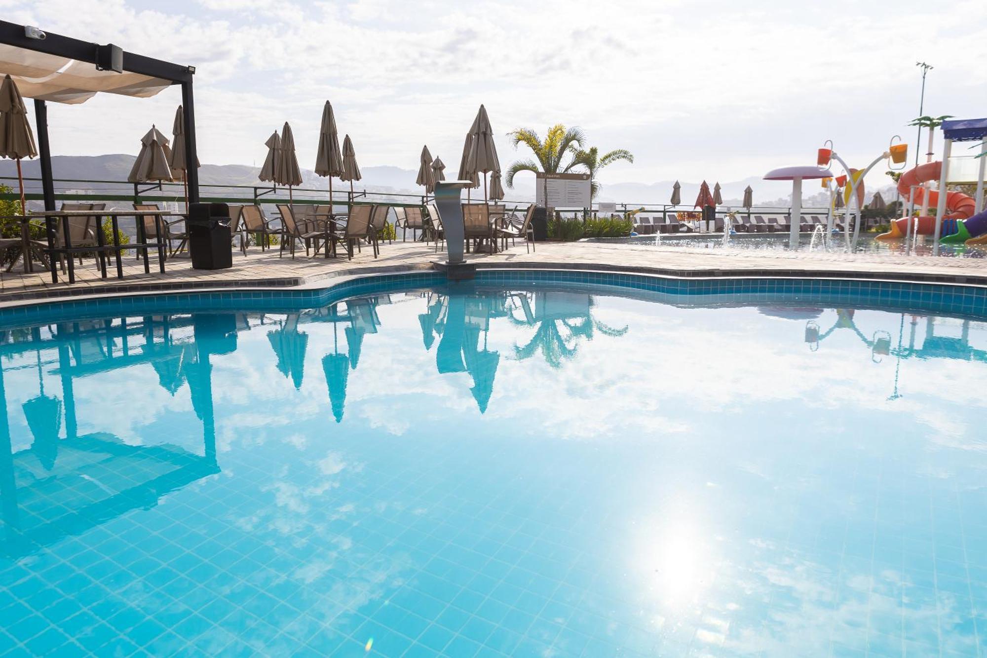 Hotel Golden Park All Inclusive Pocos De Caldas By Nacional Inn Экстерьер фото A swimming pool